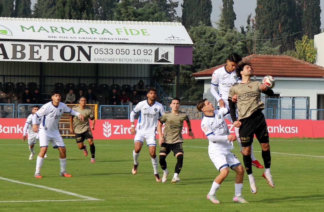 ZİRAAT TÜRKİYE KUPASI 4. TURUNDA KARACABEY BELEDİYESPOR EVİNDE KARŞILAŞTIĞI KOCAELİSPOR'A 2-1...