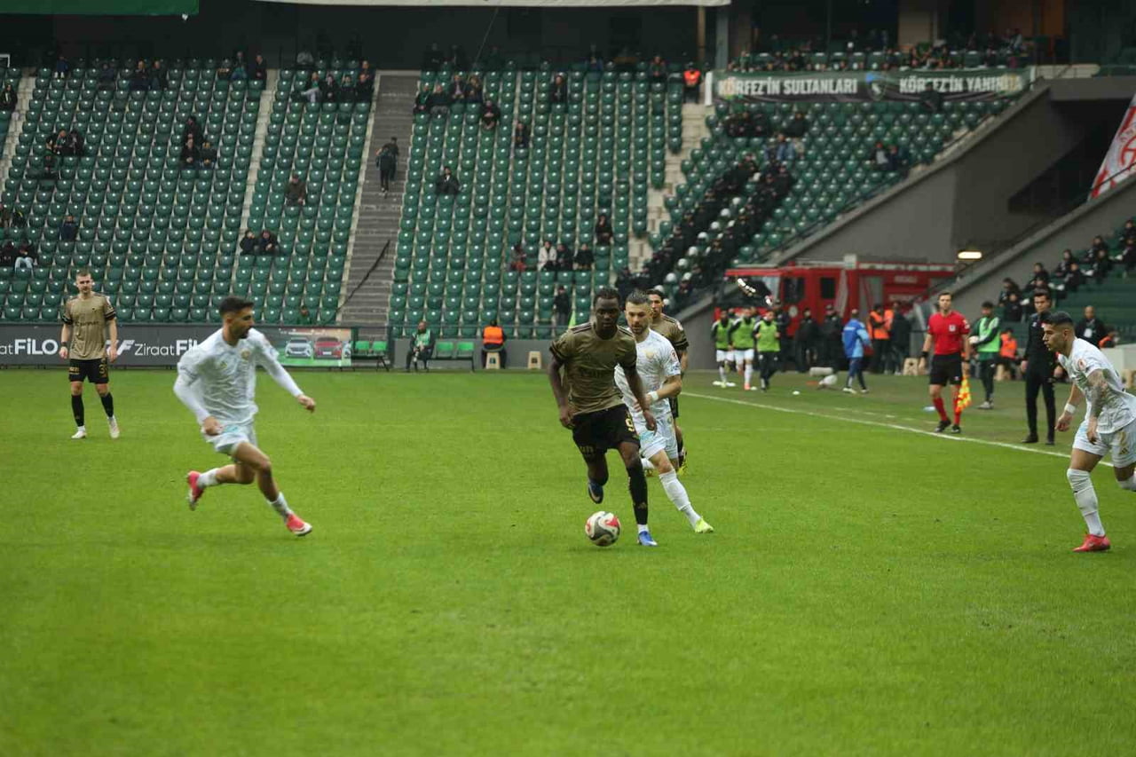 ZİRAAT TÜRKİYE KUPASI C GRUBU İLK MAÇINDA KOCAELİSPOR, 1. LİG EKİBİ ERZURUMSPOR FK’YI 3-1'LİK...