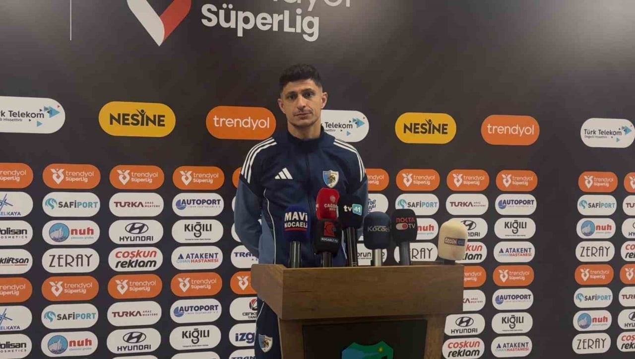 ZİRAAT TÜRKİYE KUPASI’NDA KOCAELİSPOR’A MAĞLUP OLAN ERZURUMSPOR FK’DA BENHUR KESER, ESKİ TAKIMINA...