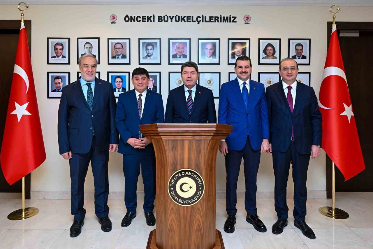 ADALET BAKANI TUNÇ, KATAR’DA