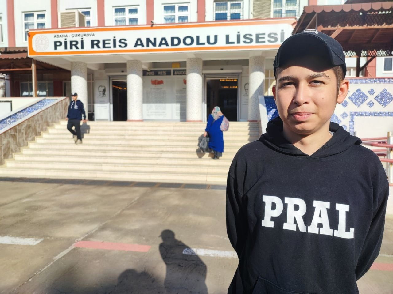 ADANA’DA LENF KANSERİYLE MÜCADELE EDEN 17 YAŞINDAKİ LİSE ÖĞRENCİSİ MEHMET ÇAĞRI KANDEMİR...