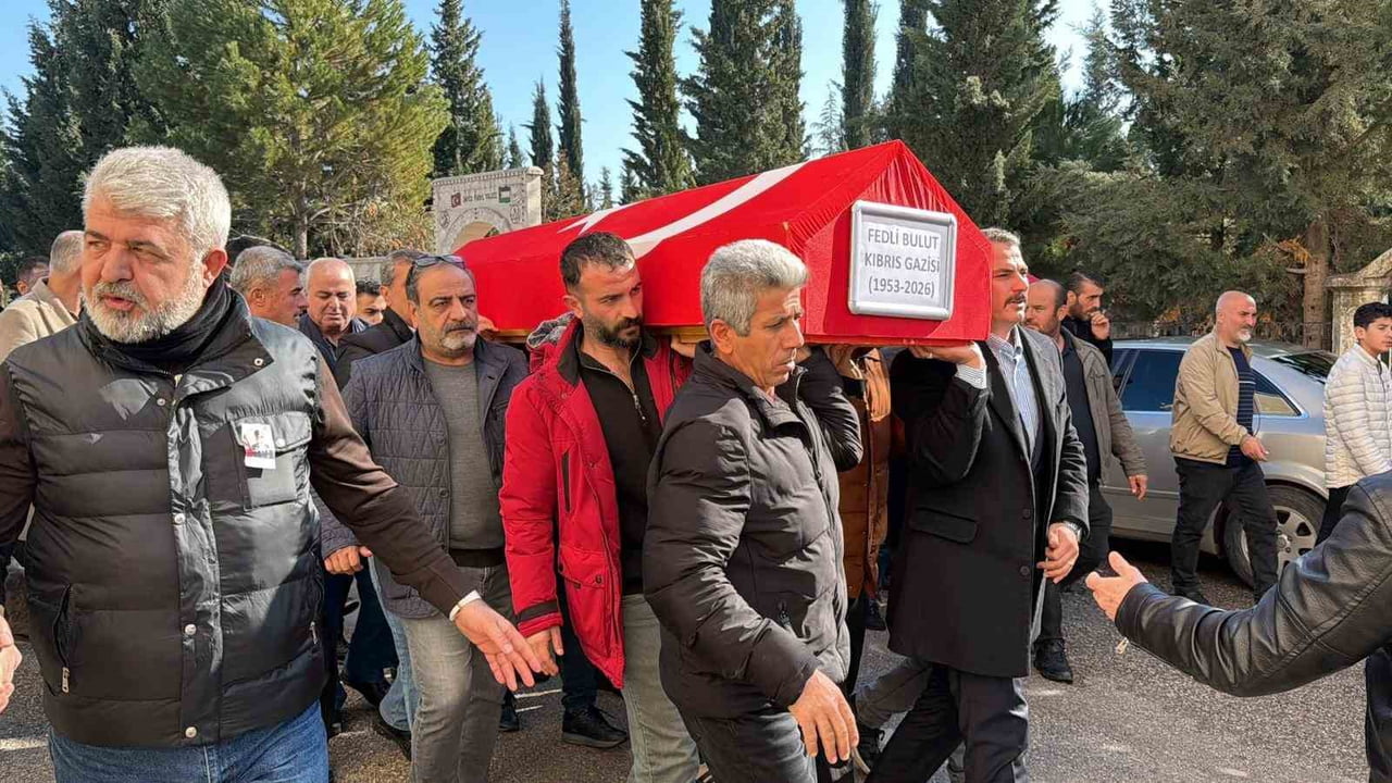 ADIYAMAN’DA, YAKLAŞIK 1 HAFTA ÖNCE AYAĞININ KAYMASI SONUCU DÜŞEREK AĞIR YARALANAN KIBRIS GAZİSİ...