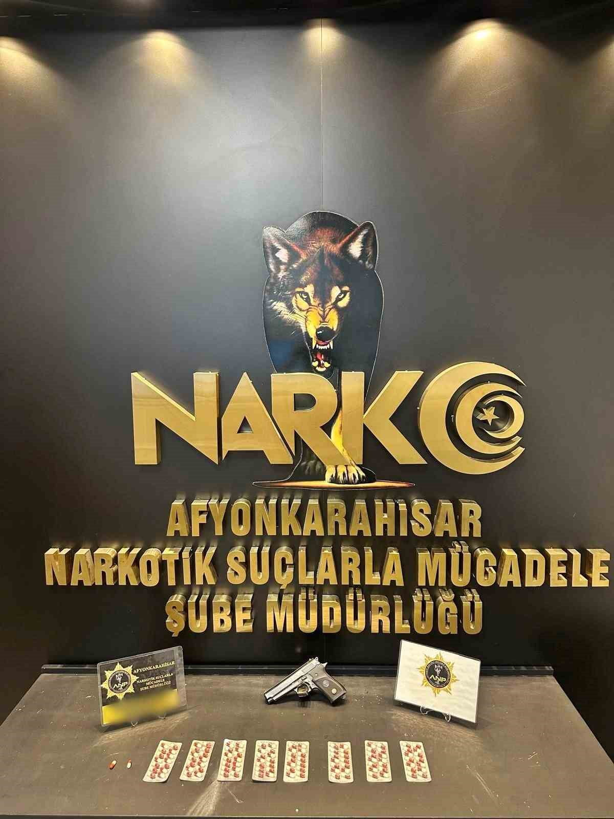 AFYONKARAHİSAR'DA POLİS TARAFINDAN TORBACI DİYE ADLANDIRILAN UYUŞTURUCU SATICILARINA YÖNELİK...