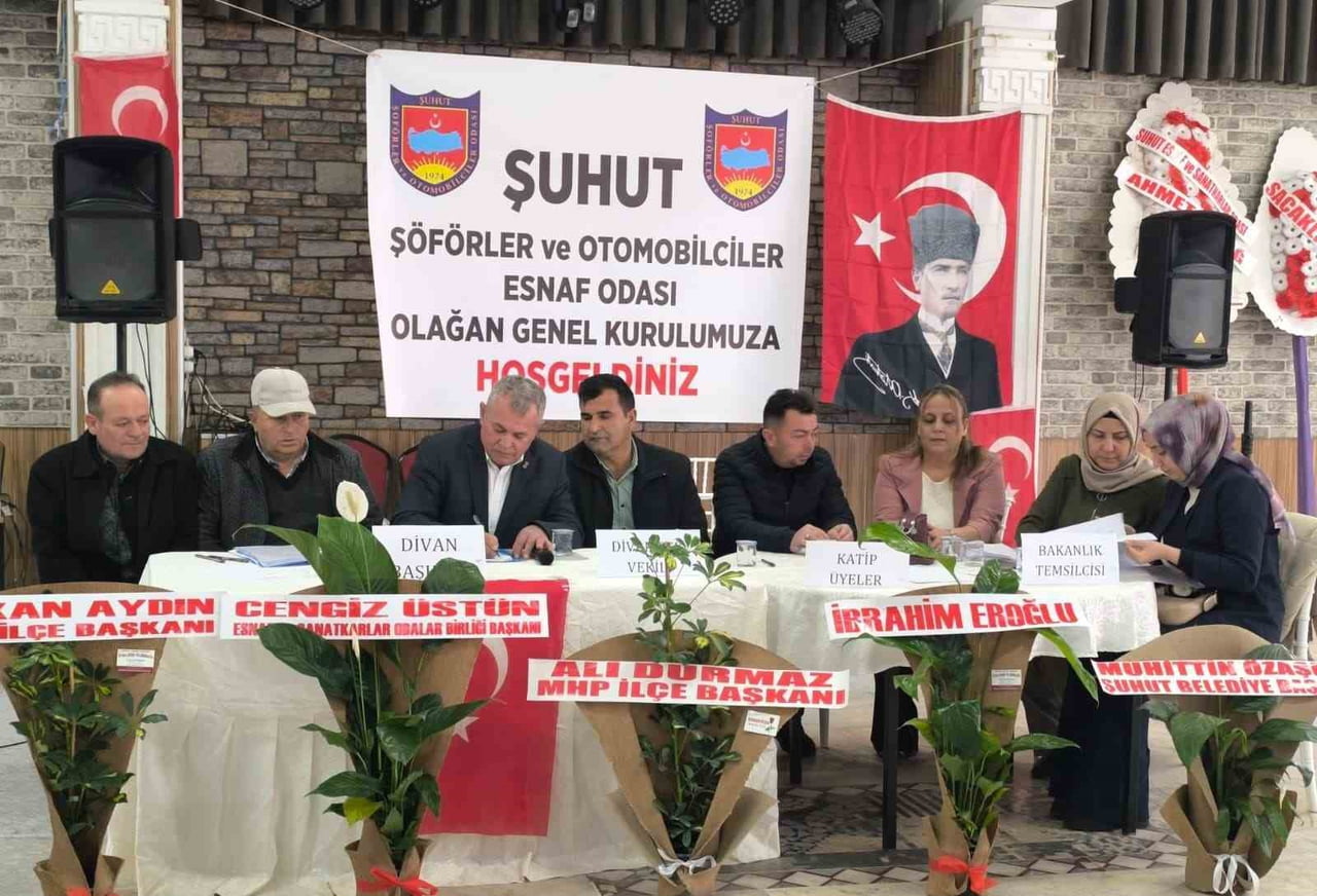 AFYONKARAHİSAR ŞUHUT ŞOFÖRLER VE OTOMOBİLCİLER ESNAF ODASININ YAPILAN GENEL KURULU SONRASI MEVCUT...