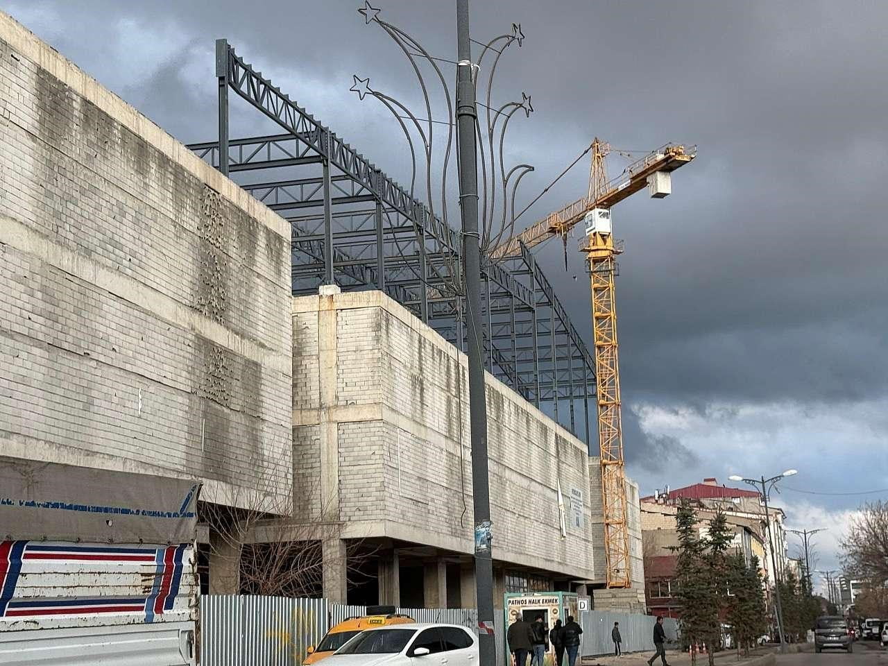 AĞRI’NIN PATNOS İLÇESİNDE SON BİRKAÇ YILDIR DURMA NOKTASINA GELEN İNŞAAT SEKTÖRÜ, PATNOS BELEDİYE...