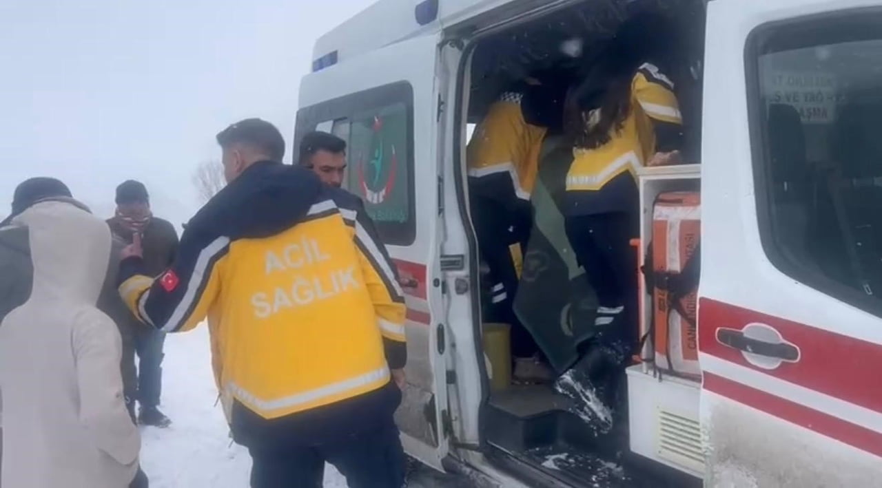 AĞRI’NIN PATNOS İLÇESİNE BAĞLI TANYELİ KÖYÜ YAYLALAR MEZRASI’NDA YAŞAYAN 80 YAŞINDAKİ DİYALİZ...