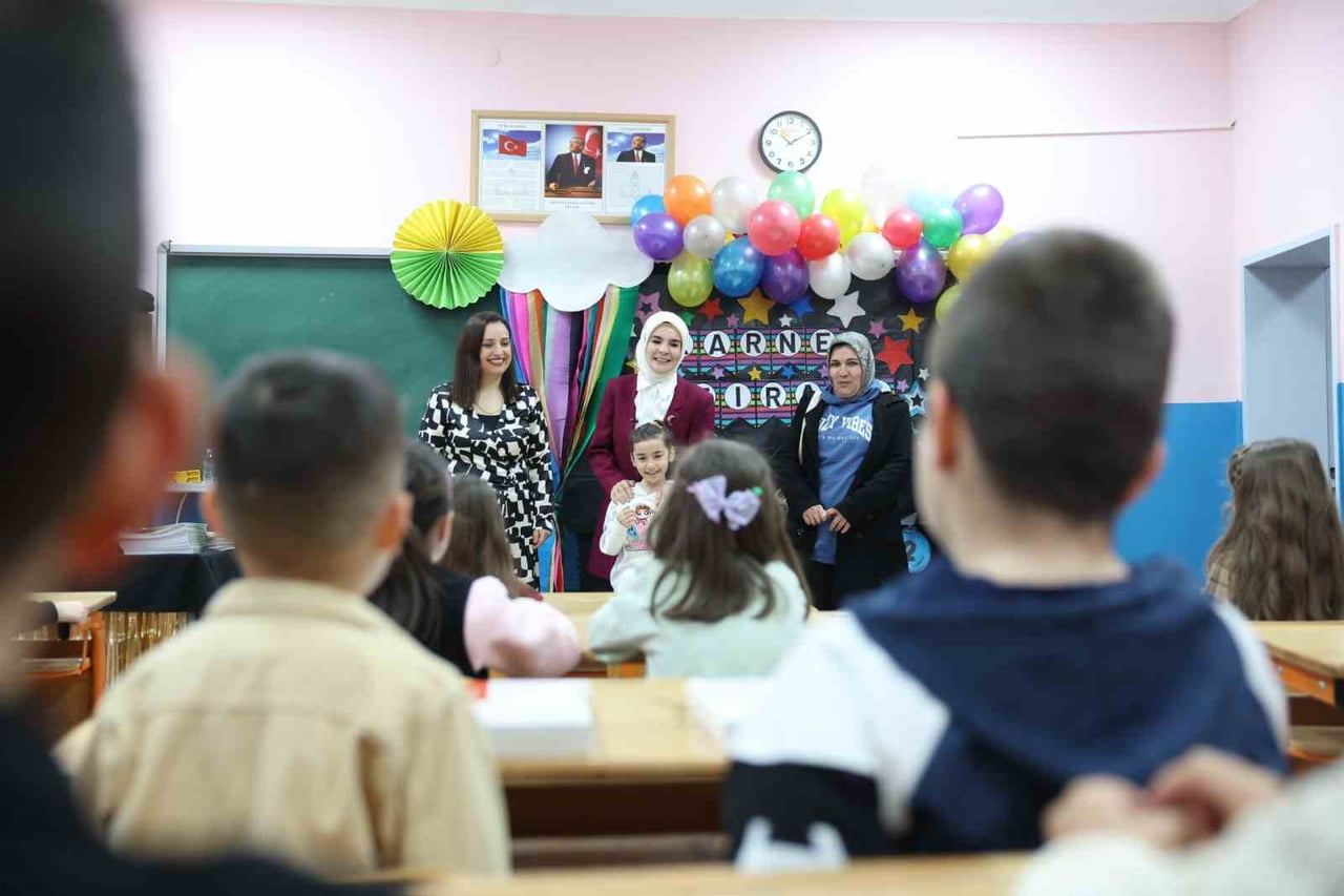 AİLE VE SOSYAL HİZMETLER BAKANI MAHİNUR ÖZDEMİR GÖKTAŞ, "ŞEHİTLERİMİZİN AZİZ KAHRAMANLARIMIZIN...