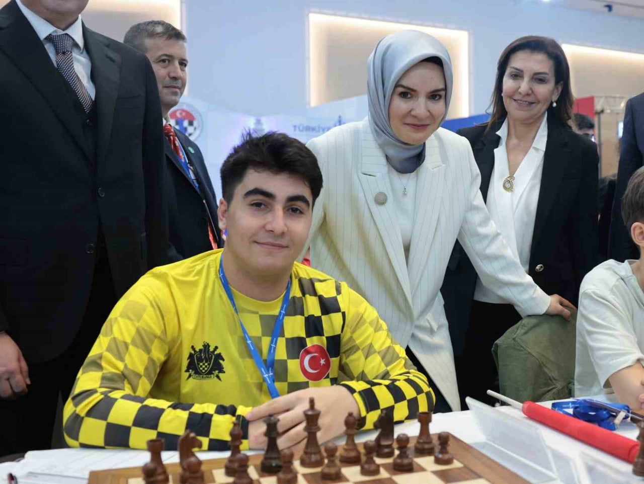 AİLE VE SOSYAL HİZMETLER BAKANI MAHİNUR ÖZDEMİR GÖKTAŞ, TÜRKİYE SATRANÇ FEDERASYONU TARAFINDAN...
