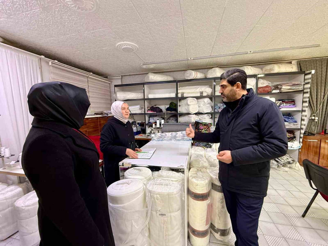 AK PARTİ KARABÜK İL BAŞKANI FERHAT SALT, BEŞBİNEVLER MAHALLESİ ŞAHİN TEPESİ MEVKİSİNDE BULUNAN...