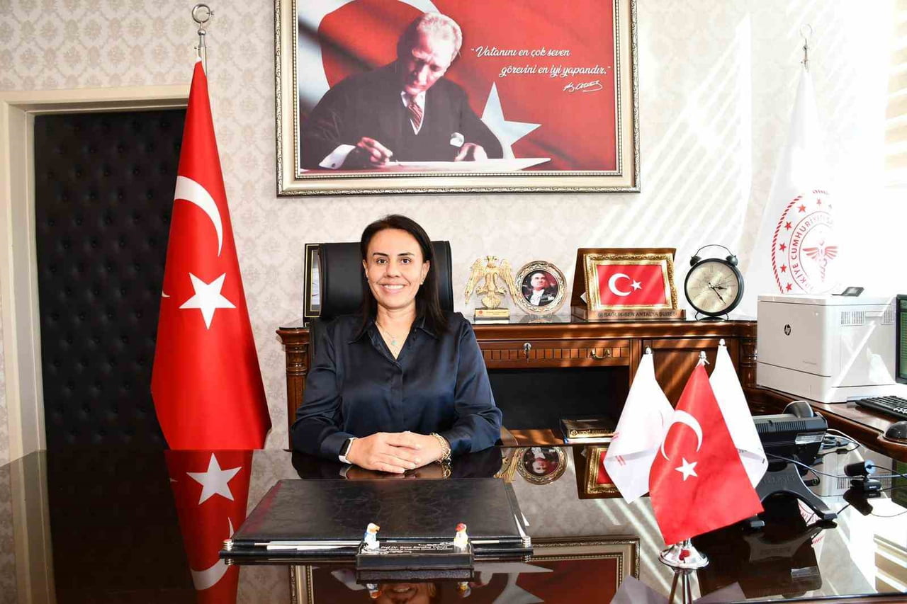 ALANYA EĞİTİM VE ARAŞTIRMA HASTANESİ  BAŞHEKİM PROF. DR. BANU KARAKUŞ YILMAZ