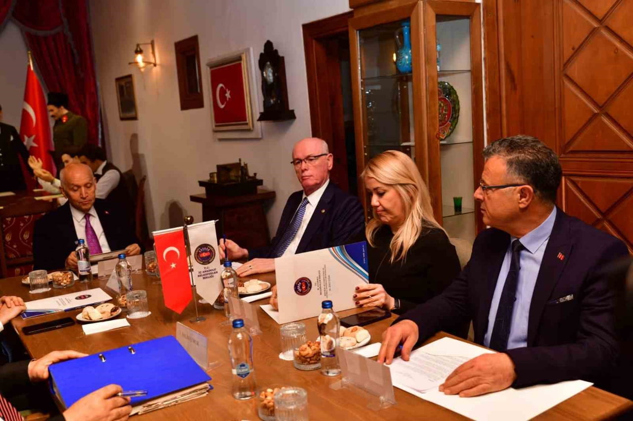 ALAŞEHİR BELEDİYE BAŞKANI AHMET ÖKÜZCÜOĞLU, KURTULUŞ SAVAŞI’NDA KRİTİK KARARLARIN ALINDIĞI...