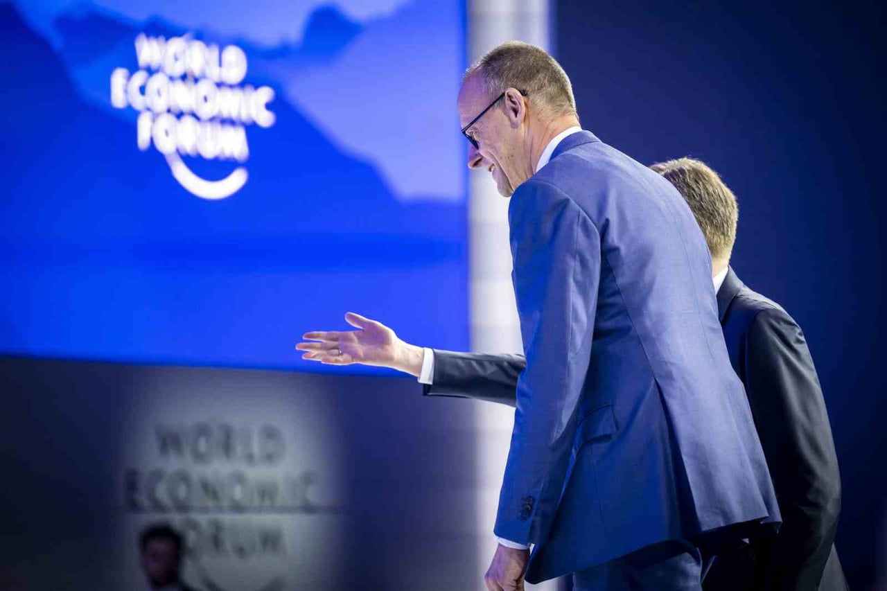 ALMANYA BAŞBAKANI FRİEDRİCH MERZ, ABD BAŞKANI DONALD TRUMP’IN GRÖNLAND KONUSUNDA BİR ANLAŞMA...