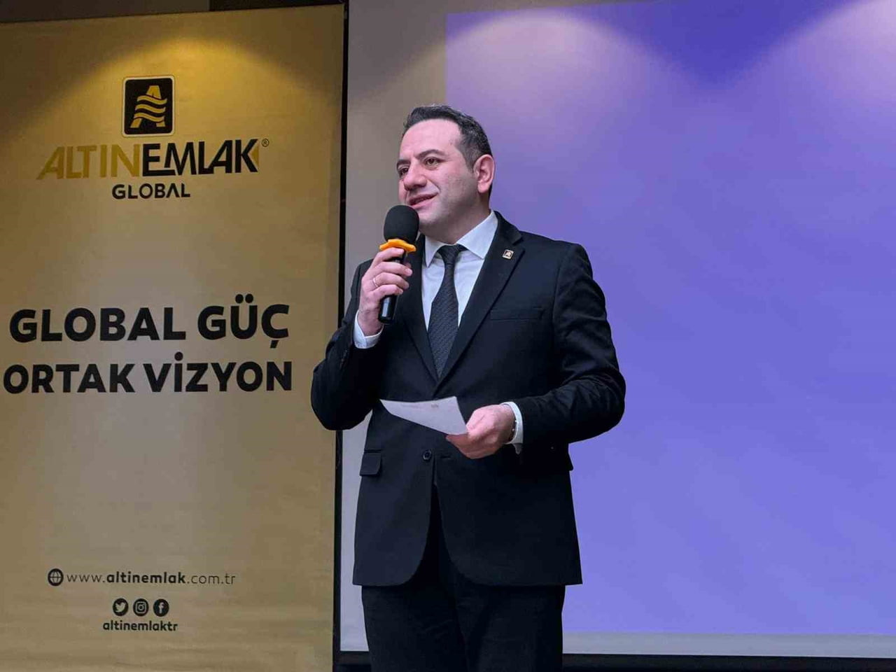 ALTIN EMLAK GLOBAL YÖNETİM KURULU BAŞKANI MUSTAFA HAKAN ÖZELMACIKLI