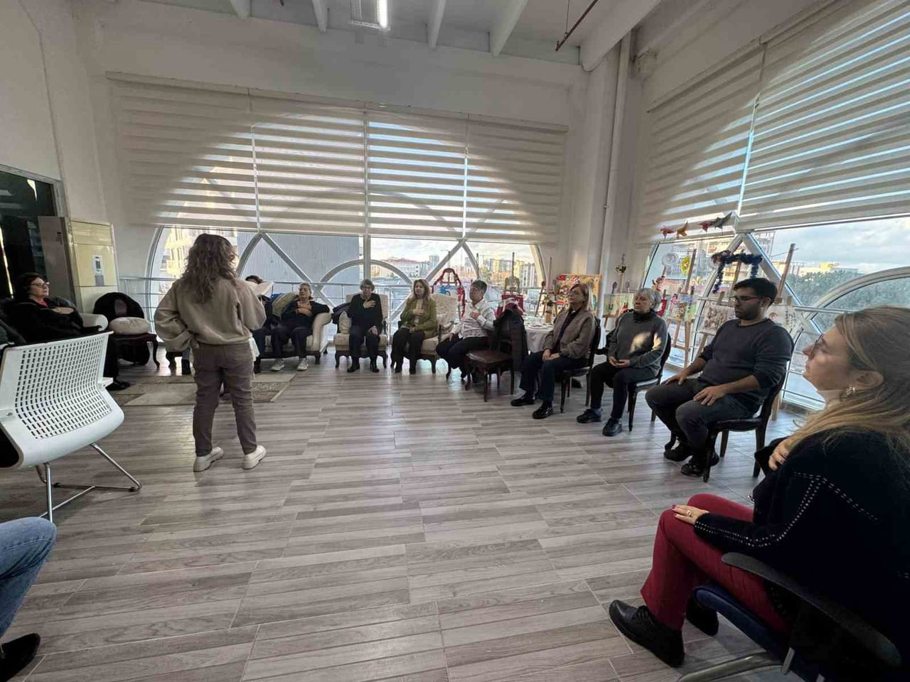 ALZHEİMER VE DEMANS HASTALARININ VE YAKINLARININ SOSYAL YAŞAMA KATILIMINI GÜÇLENDİRMEYİ AMAÇLAYAN...