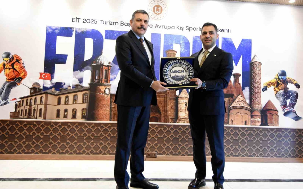 ANADOLU ASLANLARI İŞ ADAMLARI DERNEĞİ (ASKON) ERZURUM ŞUBE BAŞKANI YAVUZ SELİM TURAN BAŞKANLIĞINDA...