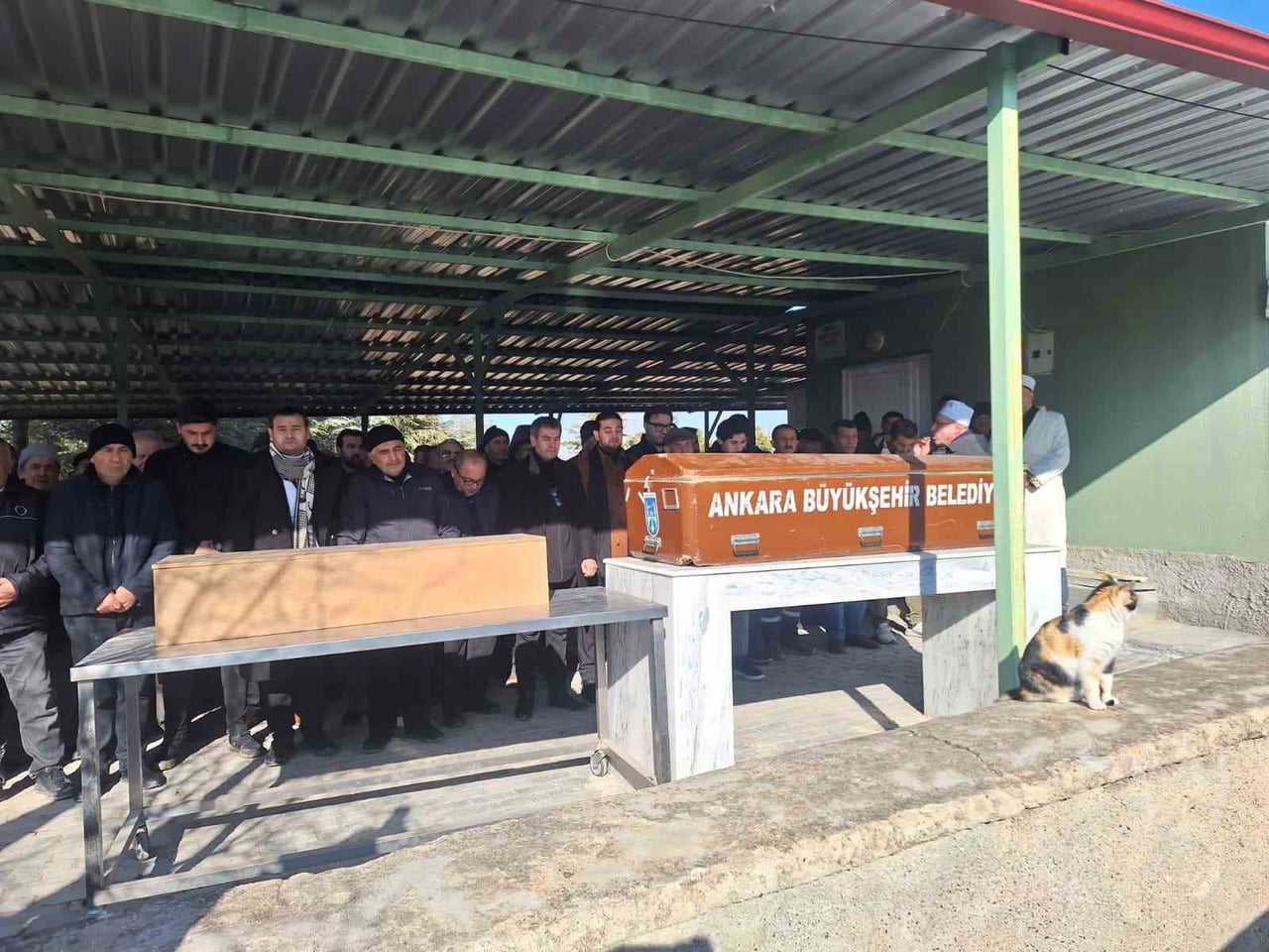 ANTALYA'DA, ZÜBEYİR CANATAN'IN (45), BOĞAZINI KESEREK ÖLDÜRDÜĞÜ EŞİ SONGÜL CANATAN (43) İLE KIZI...