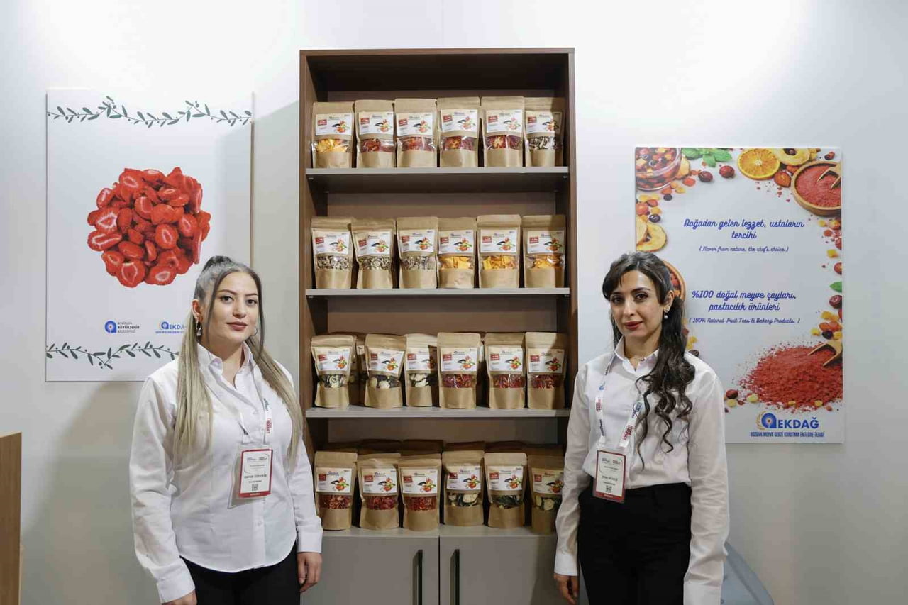 ANTALYA BÜYÜKŞEHİR BELEDİYESİ, ULUSLARARASI GIDA VE İÇECEK İHTİSAS FUARI'NDA EKDAĞ BOZOVA YAŞ...
