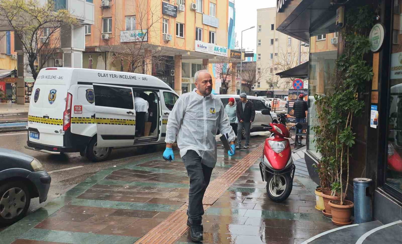 ANTALYA’DA MADDE BAĞIMLISI GENÇ DÜN GİRİŞ YAPTIĞI APART OTELİN ODASINDA ÖLÜ OLARAK...