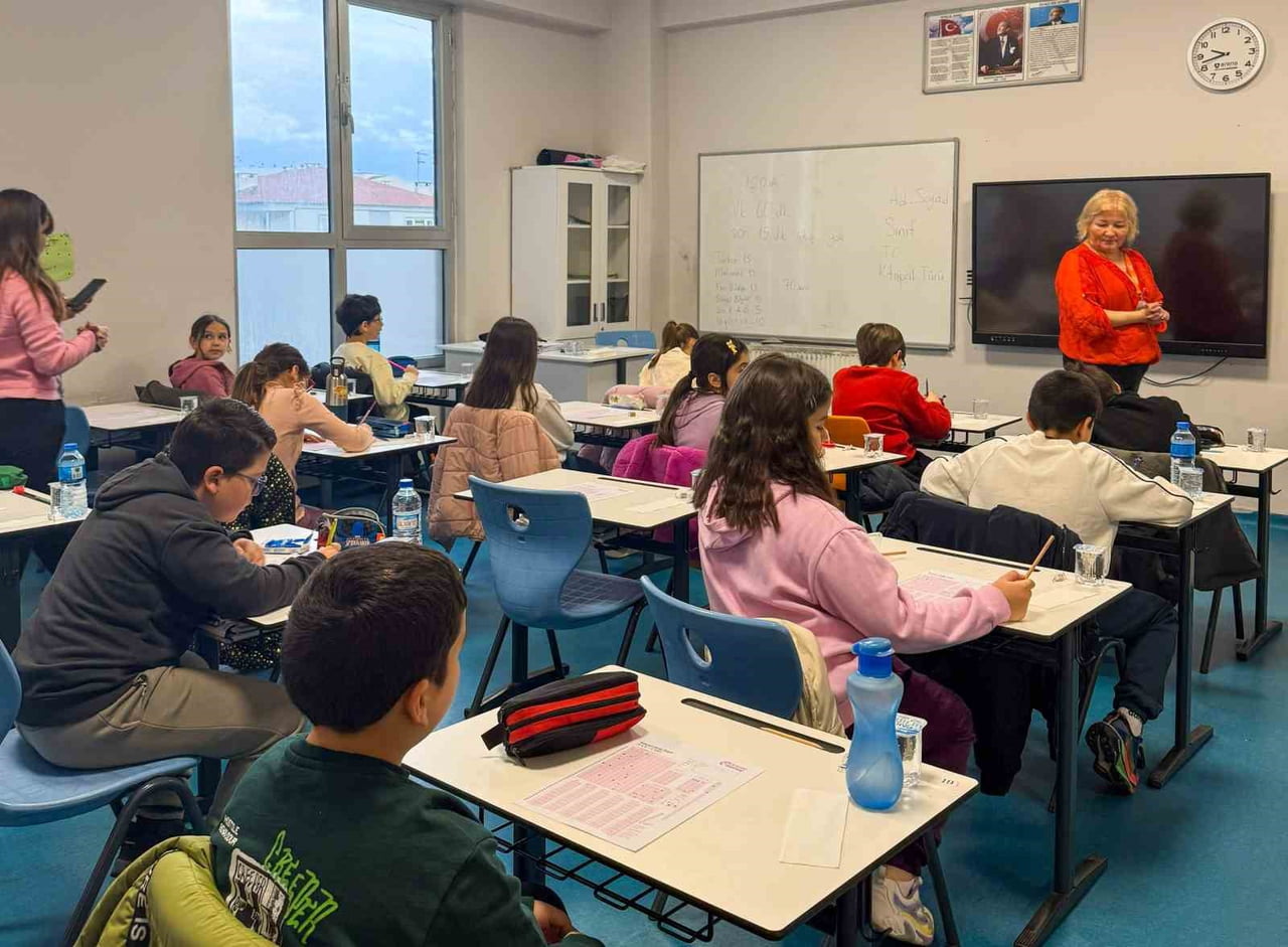 ARENA EĞİTİM KURUMLARI’NIN 10-11 OCAK TARİHLERİNDE DÜZENLEDİĞİ ARENA BURSLULUK SINAVI (ABS), BU...