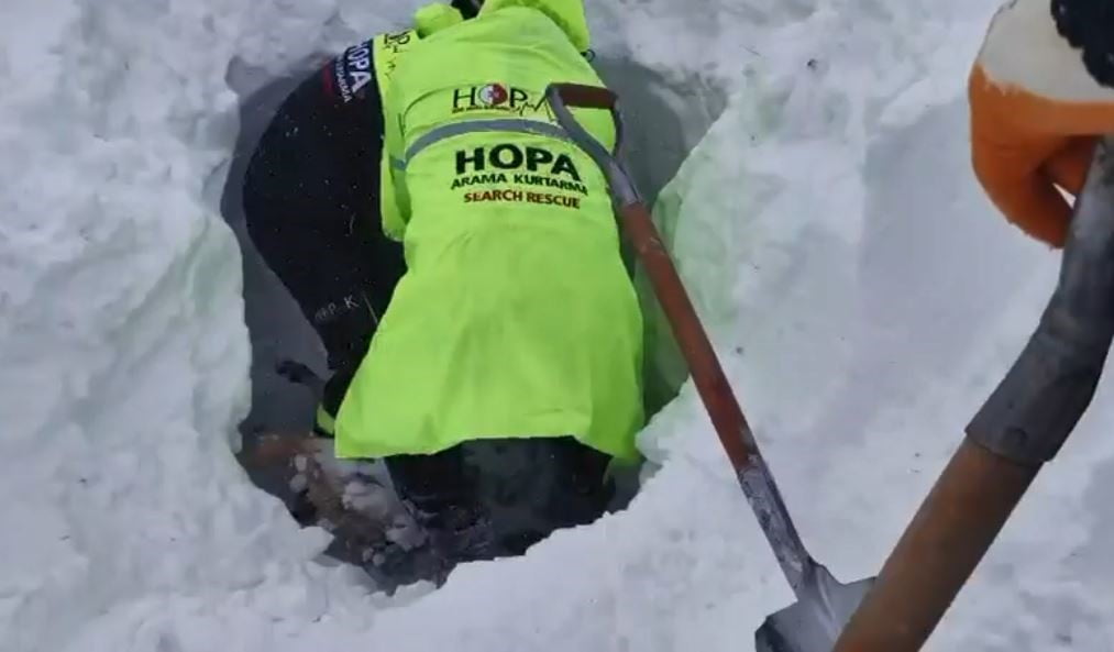 ARTVİN’İN ARDANUÇ İLÇESİNE BAĞLI ZEKERİYA KÖYÜNDE DÜN SABAH SAATLERİNDE MEYDANA GELEN ÇIĞ...