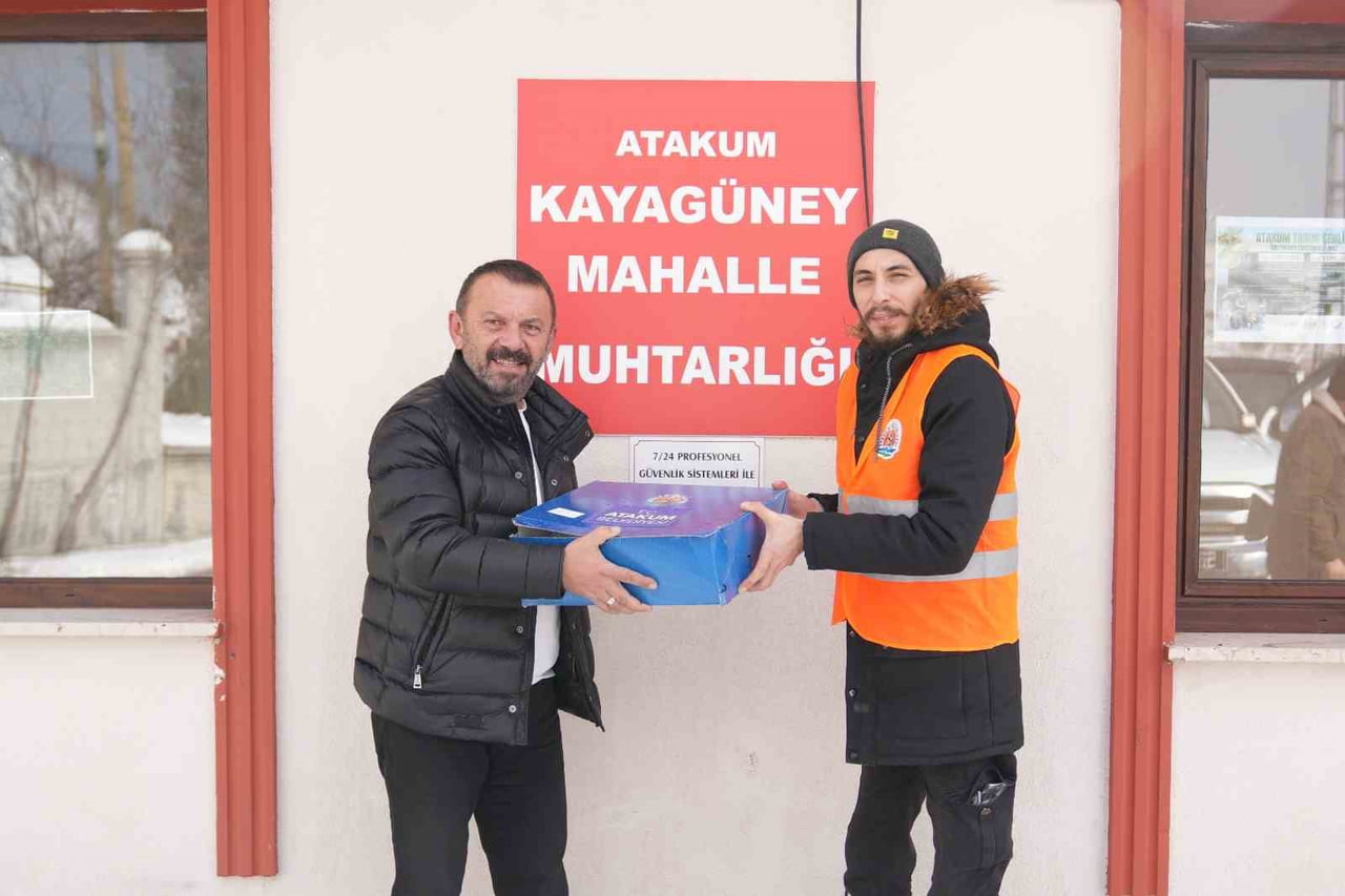 ATAKUM BELEDİYESİ EKİPLERİ, YENİ YILIN İLK KANDİLİ OLAN MİRAÇ KANDİLİ DOLAYISIYLA VATANDAŞLARA...