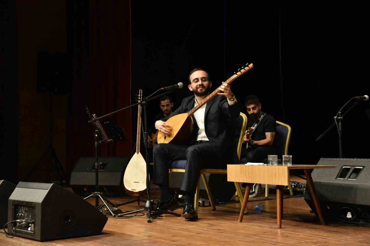 ATAKUM BELEDİYESİ TÜRK HALK MÜZİĞİNİN ÖNDE GELEN İSİMLERİNDEN SAMSUNLU SANATÇI SALİH GÜNDOĞDU’YU...