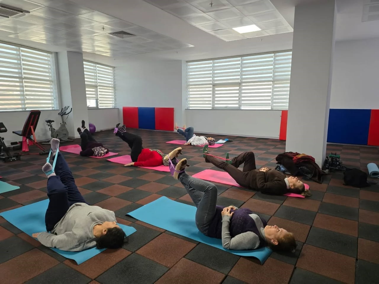 AYDIN'IN NAZİLLİ İLÇESİNDE DÜZENLENEN GRUP ÇALIŞMALARIYLA SAĞLIKLI YAŞAM BİLİNCİ GÜÇLENDİRİLİRKEN...