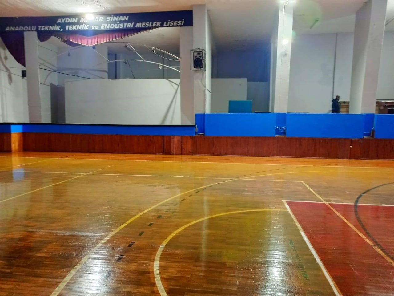 AYDIN’DA MİMAR SİNAN ANADOLU TEKNİK, TEKNİK VE ENDÜSTRİ MESLEK LİSESİ BÜNYESİNDE BULUNAN SPOR...