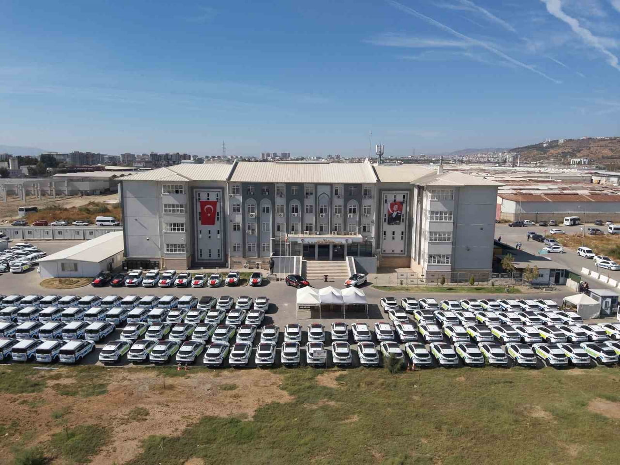 AYDIN İL EMNİYET MÜDÜRLÜĞÜ, TRAFİK ŞUBEDE GÖREVLİ BİR POLİS MEMURUNUN, AMİRLERİ TARAFINDAN...