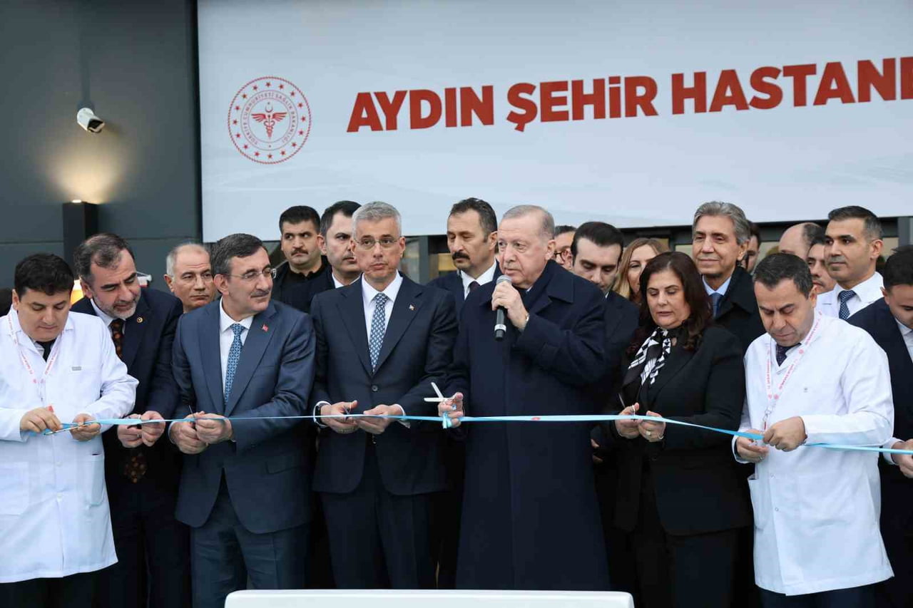 AYDIN’IN EFELER İLÇESİNDE YAPIMI TAMAMLANAN VE AYDA ORTALAMA 450 BİN HASTAYA HİZMET VERECEK AYDIN...