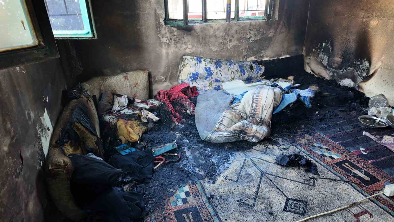 AYDIN’IN İNCİRLİOVA İLÇESİNE BAĞLI ACARLAR MAHALLESİ’NDE SABAHA KARŞI ÇIKAN YANGINDA 1 KİŞİ...