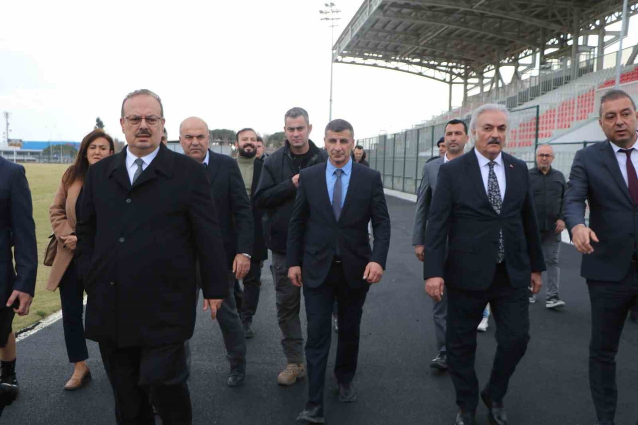 AYDIN VALİSİ CANBOLAT, SÖKE’DE DEVLET YATIRIMLARINI İNCELEDİ