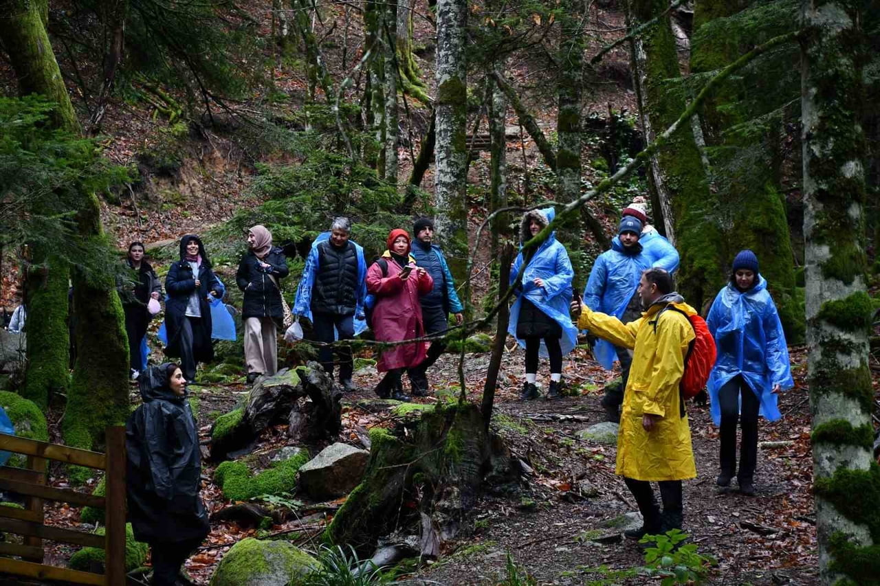 BALIKESİR BÜYÜKŞEHİR BELEDİYESİNİN EV SAHİPLİĞİNDE GENÇLİK VE SPOR HİZMETLERİ DAİRE BAŞKANLIĞININ...