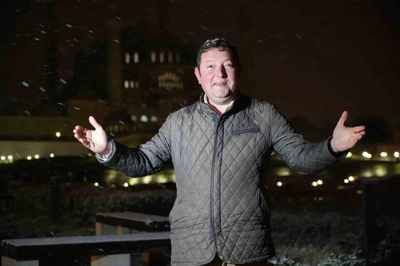 BALKANLAR ÜZERİNDEN GELEN SOĞUK HAVA DALGASININ ETKİSİYLE EDİRNE'DE AKŞAM SAATLERİNDE BAŞLAYAN KAR...