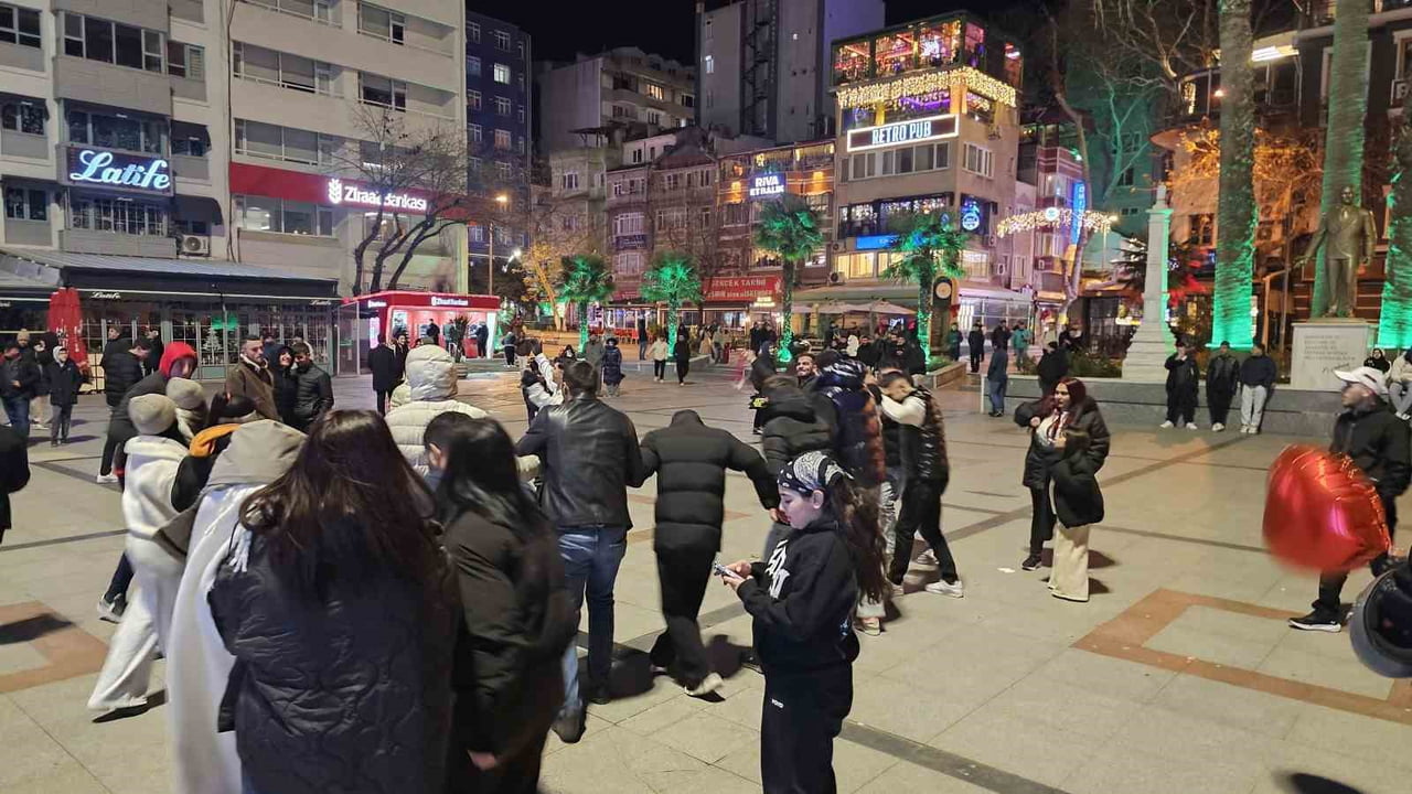 BANDIRMA, 2026’YA COŞKUYLA GİRDİ