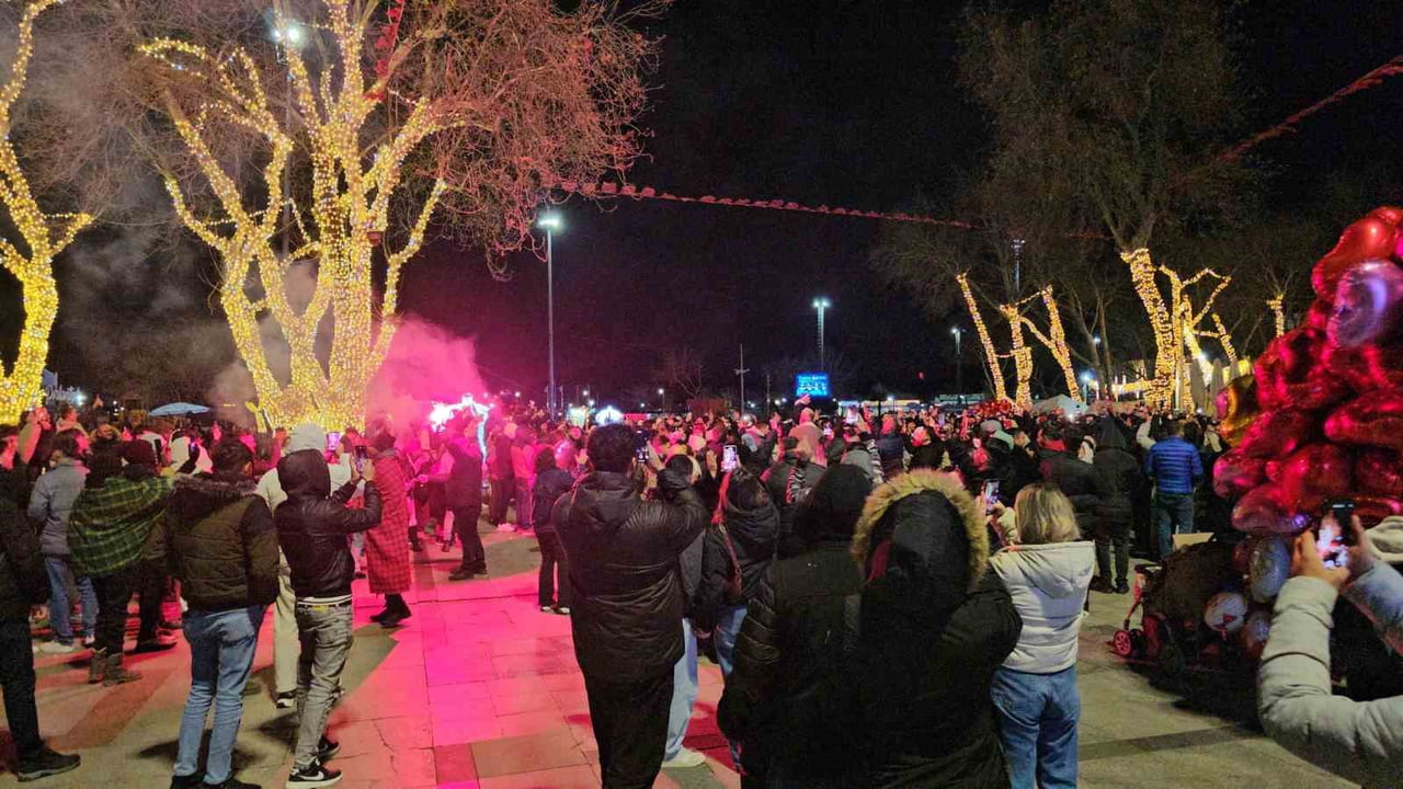 BANDIRMA, 2026’YA COŞKUYLA GİRDİ