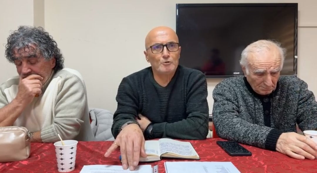 BARTINSPOR TESİSLERİ'NDE KULÜP BAŞKANI MEHMET MADEN VE YÖNETİM KURULU ÜYELERİ, TAKIMIN KÜME...