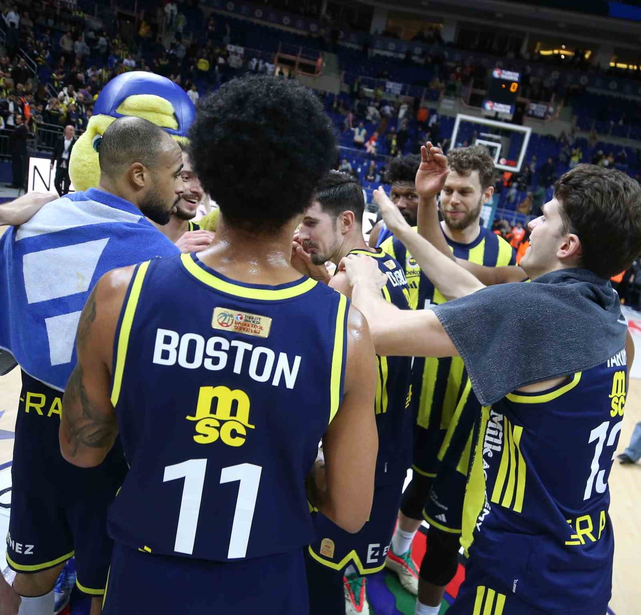 BASKETBOL SÜPER LİGİ'NİN 15. HAFTASINDA FENERBAHÇE BEKO, SAHASINDA BAHÇEŞEHİR KOLEJİ’Nİ 89-58...