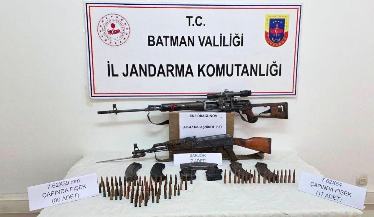 BATMAN’DA UZUN NAMLULU SİLAH VE MÜHİMMAT ELE GEÇİRİLDİ