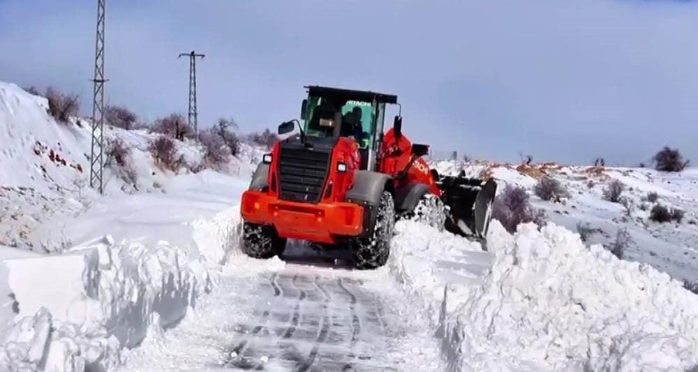 BATMAN VALİLİĞİ KOORDİNASYONUNDA, İL ÖZEL İDARESİ EKİPLERİNİN ÇALIŞMALARI SONUCU 4 BİN 859...