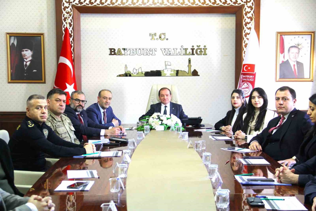 BAYBURT’TA ÇOCUKLARIN KORUNMASINA YÖNELİK YAPILAN ÇALIŞMALAR DEĞERLENDİRİLDİ