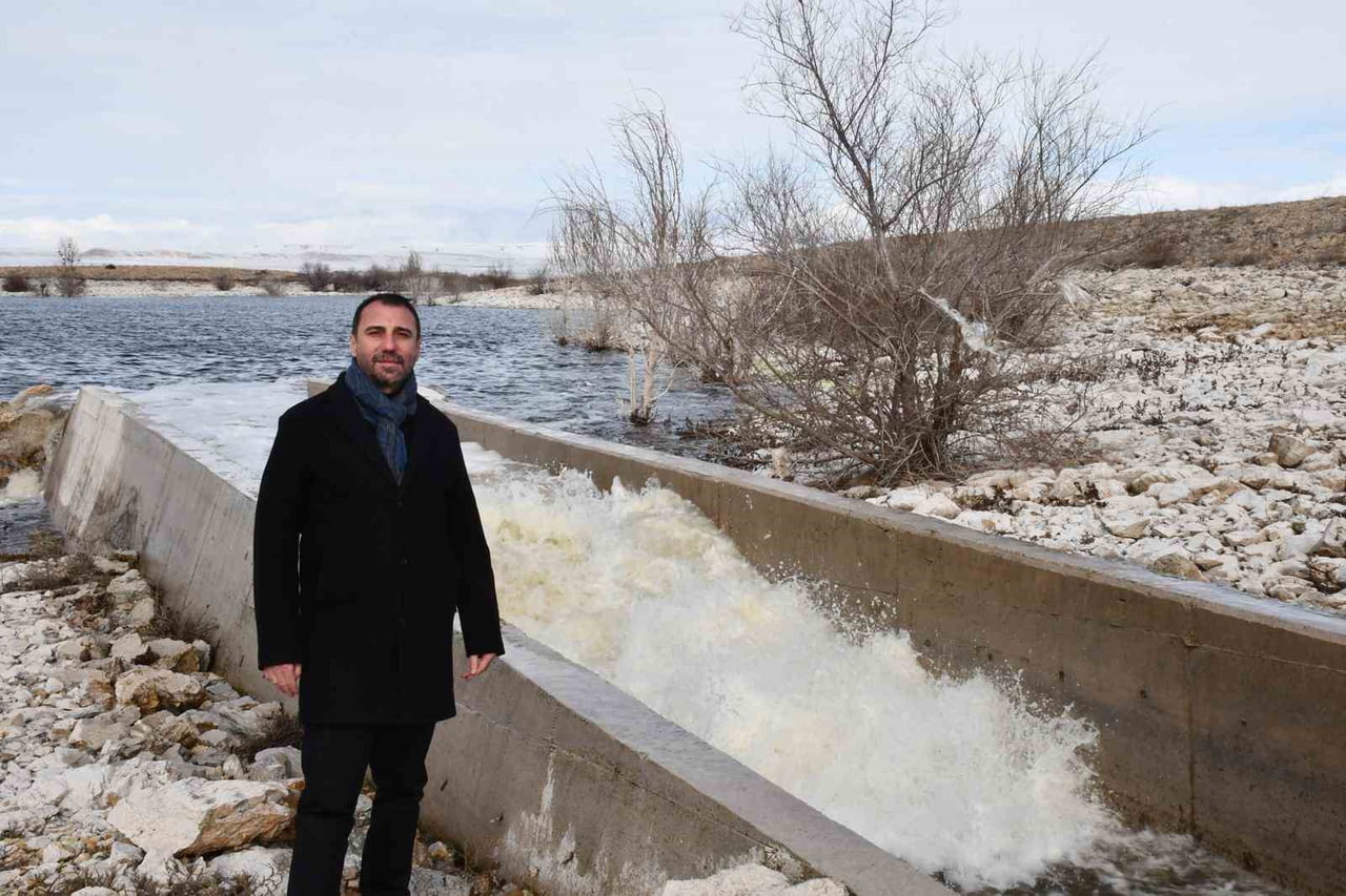 BEYLİKOVA BELEDİYE BAŞKANI HAKAN KARABACAK