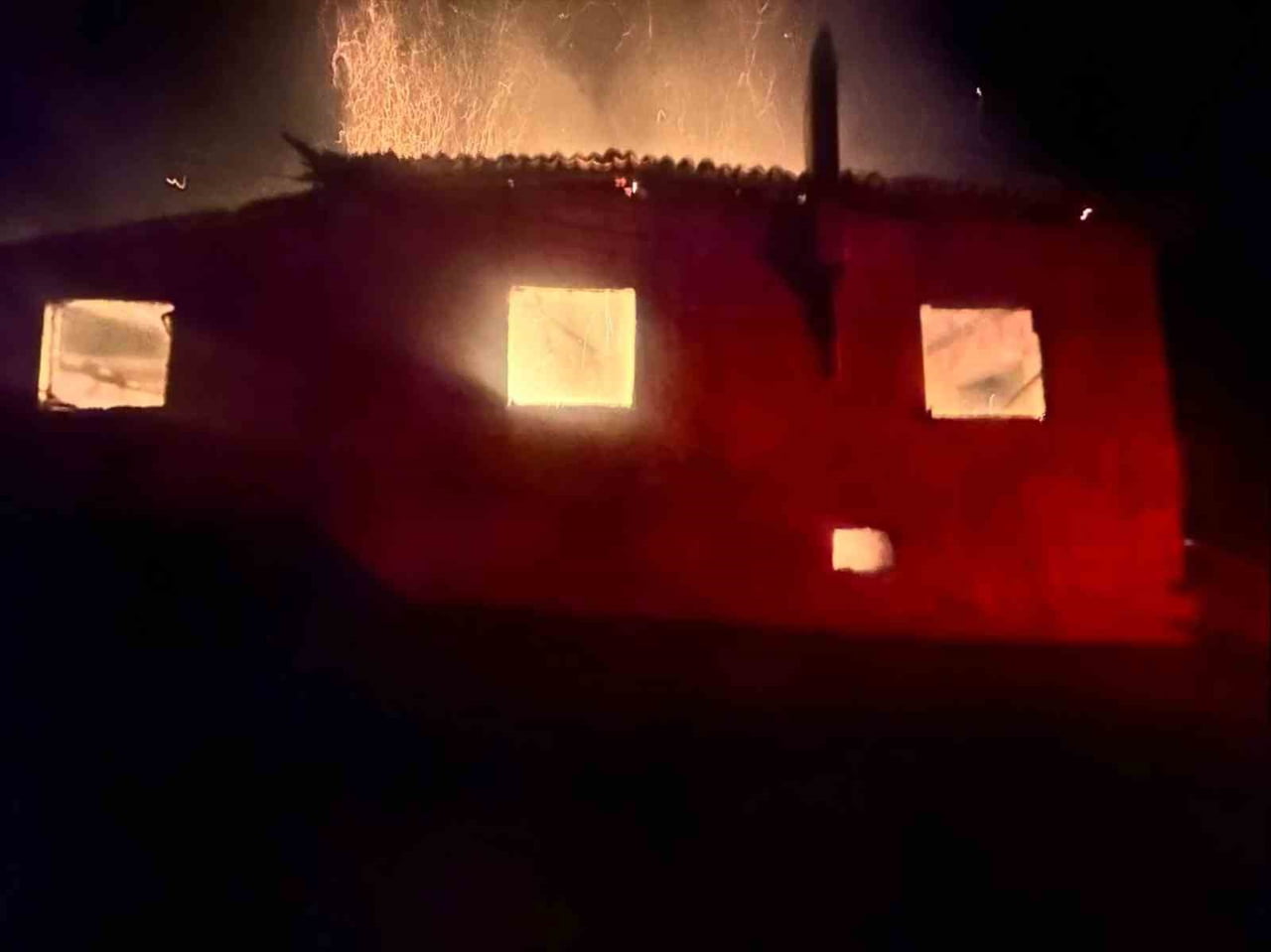 BİLECİK'TE KORKUTAN YANGIN