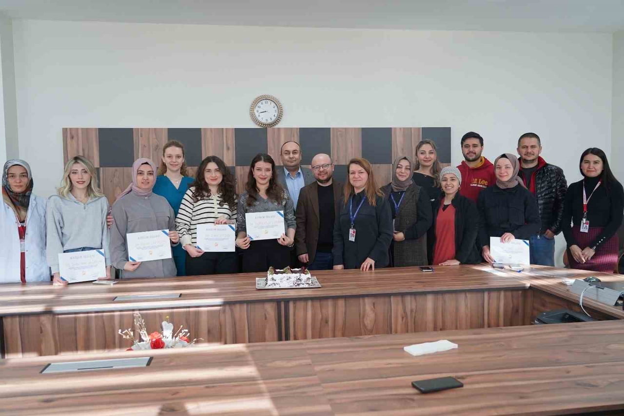 BİLECİK’TE ‘AMELİYATHANE HEMŞİRELİĞİ SERTİFİKA PROGRAMI' TAMAMLANDI