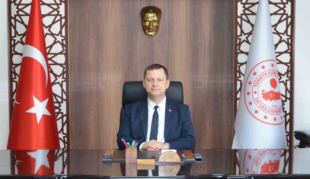 BİTLİS'İN TATVAN İLÇE KAYMAKAMI YİĞİT YAŞAR DEMİRER, İLÇE GENELİNDE TARIMSAL ÜRETİMİN ARTIRILMASI...