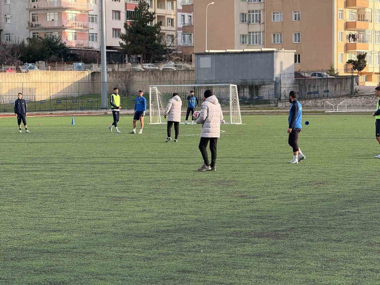 BÖLGESEL AMATÖR LİG (BAL) TEMSİLCİSİ SÖĞÜTSPOR, YARIN OYNAYACAĞI TAVŞANLI BELEDİYESPOR MAÇININ...