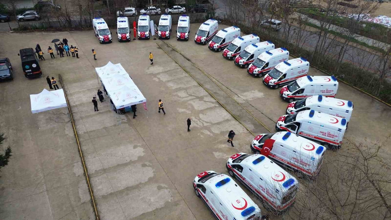 BURSA'DA 17 YENİ AMBULANS GÖREVE BAŞLADI