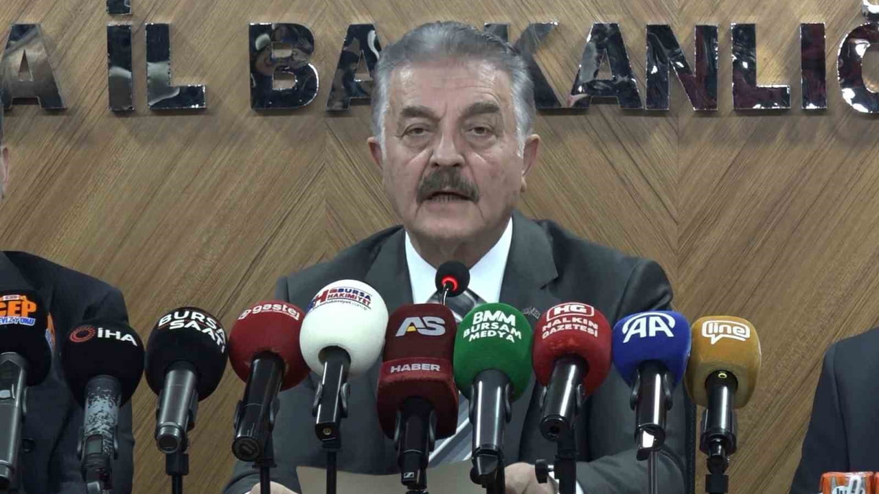 BURSA'DA 2026 YILININ İLK BASIN TOPLATIŞINDA KONUŞAN MİLLİYETÇİ HAREKAT PARTİSİ GENEL SEKRETERİ...