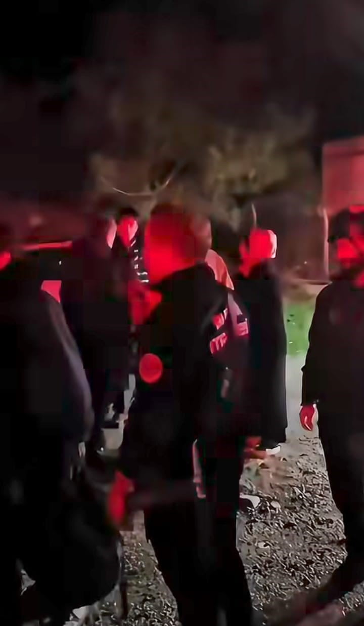 BURSA'DA YÜRÜYÜŞE ÇIKAN İKİ GENÇ, GERİ DÖNÜŞ YOLUNU BULAMAYINCA KAYBOLDUKLARINI ANLADI, AİLELERİNİ...