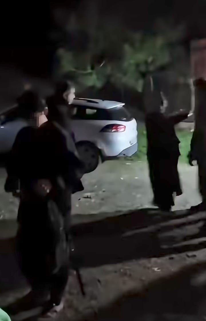 BURSA'DA YÜRÜYÜŞE ÇIKAN İKİ GENÇ, GERİ DÖNÜŞ YOLUNU BULAMAYINCA KAYBOLDUKLARINI ANLADI, AİLELERİNİ...